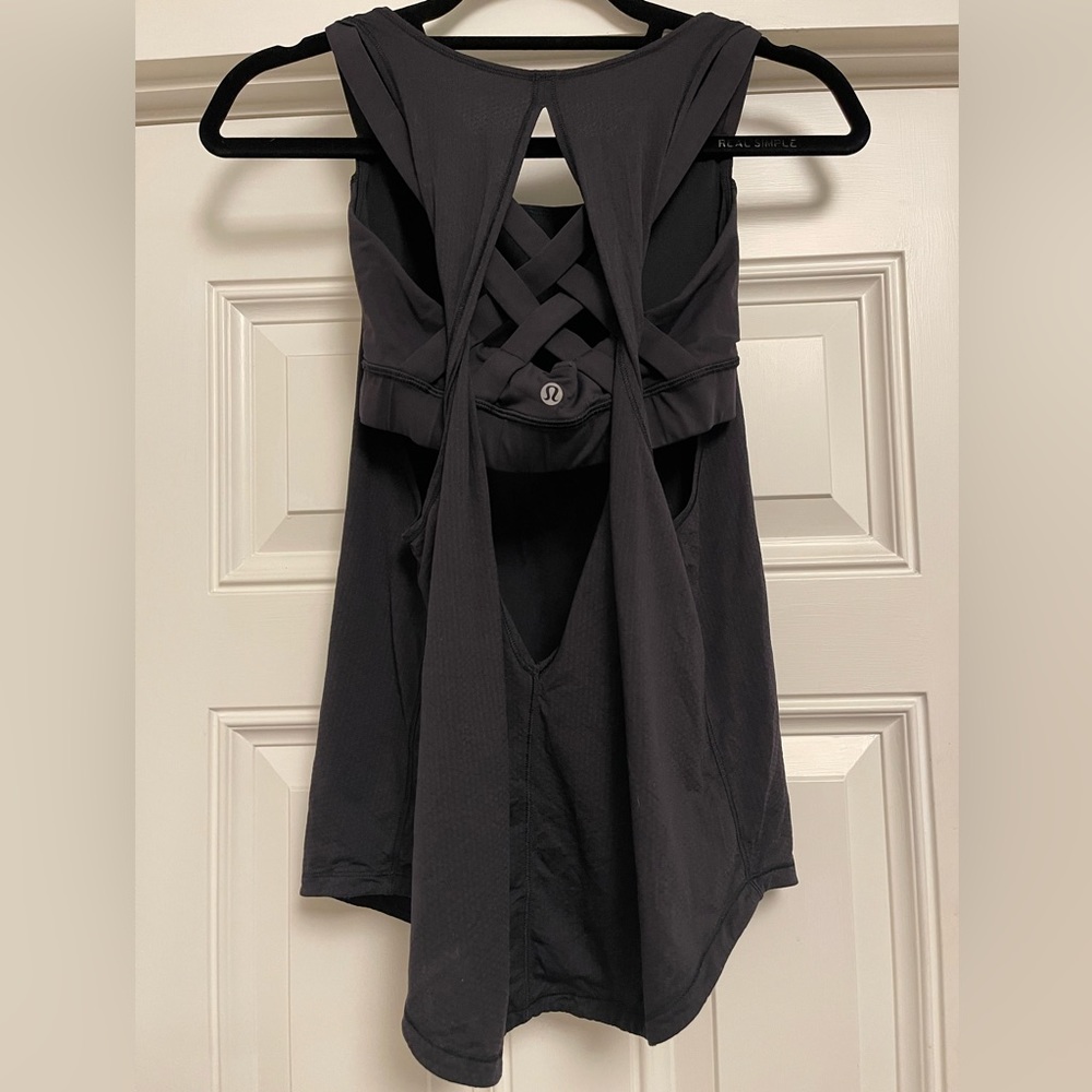 Lululemon racer back tank + bra top  in black, size 6